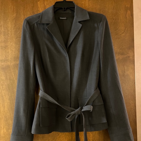 Tahari Dark Gray Suit Jacket, Size 8 - Picture 5 of 16